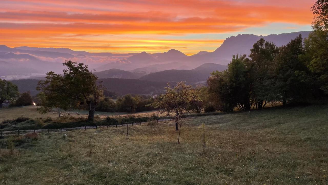 Gites Du Puyjovent - Cote Foret - A 15 Minutes De Crest, Vue Panoramique, Calme Piegros-la-Clastre Bagian luar foto